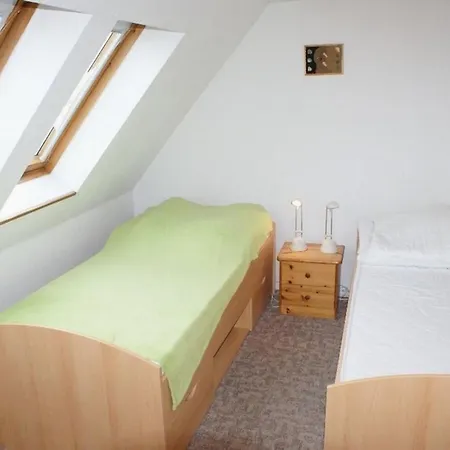 Nyaraló Thiess - Abc402 *